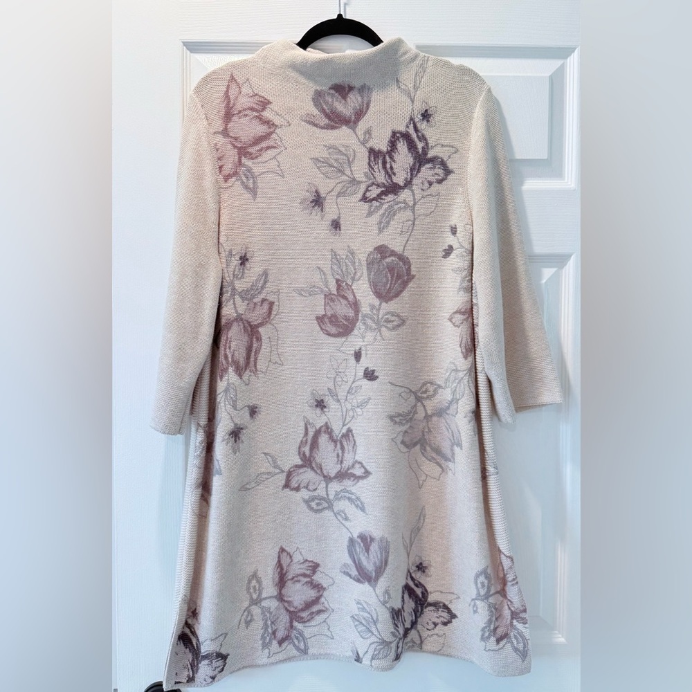 Cream Crew Neck Long Sleeve Sweater for Casual Wear